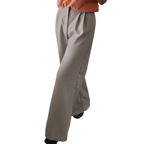 Abercrombie & Fitch Beige Wide Leg High Rise Pants - Picture 2 of 16